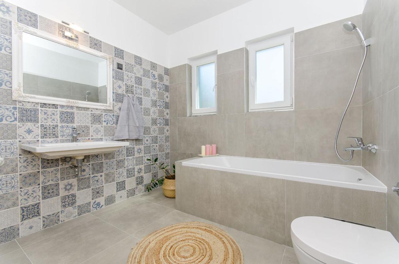 Villa Dupla Kanica Sevid Bagian luar foto